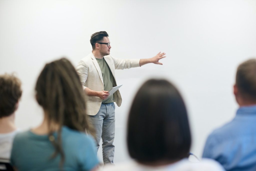 Elevator PitchesGuide to Elevator Pitches